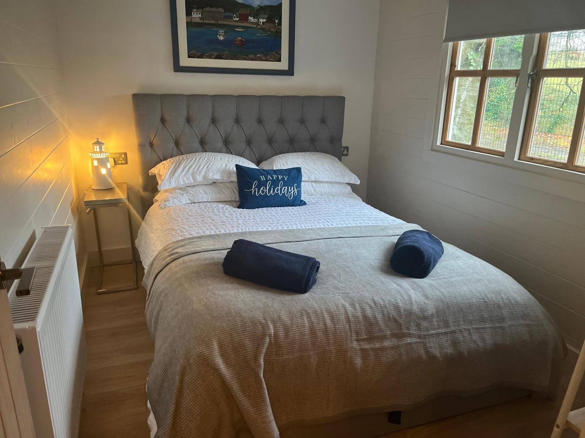 Caban Y Tan Dderwen With Private Wood Fired Hot Tub Chalet Chwilog